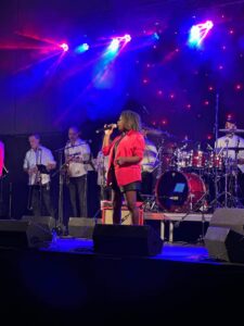 Natasia met Soul Mens Party