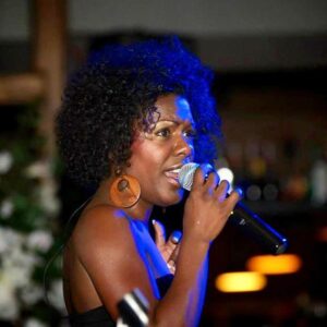 Natasia singing Soul Muziek